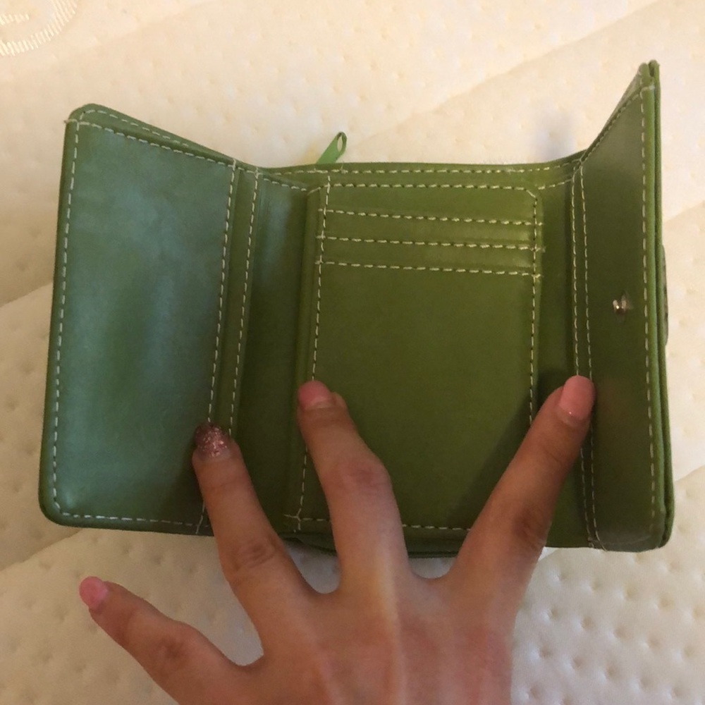 Women’s wallet - Picture 2 of 3